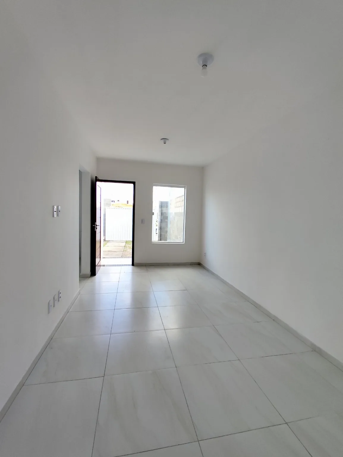 Ambiente 5 — Casa de esquina com espaço para seus planos